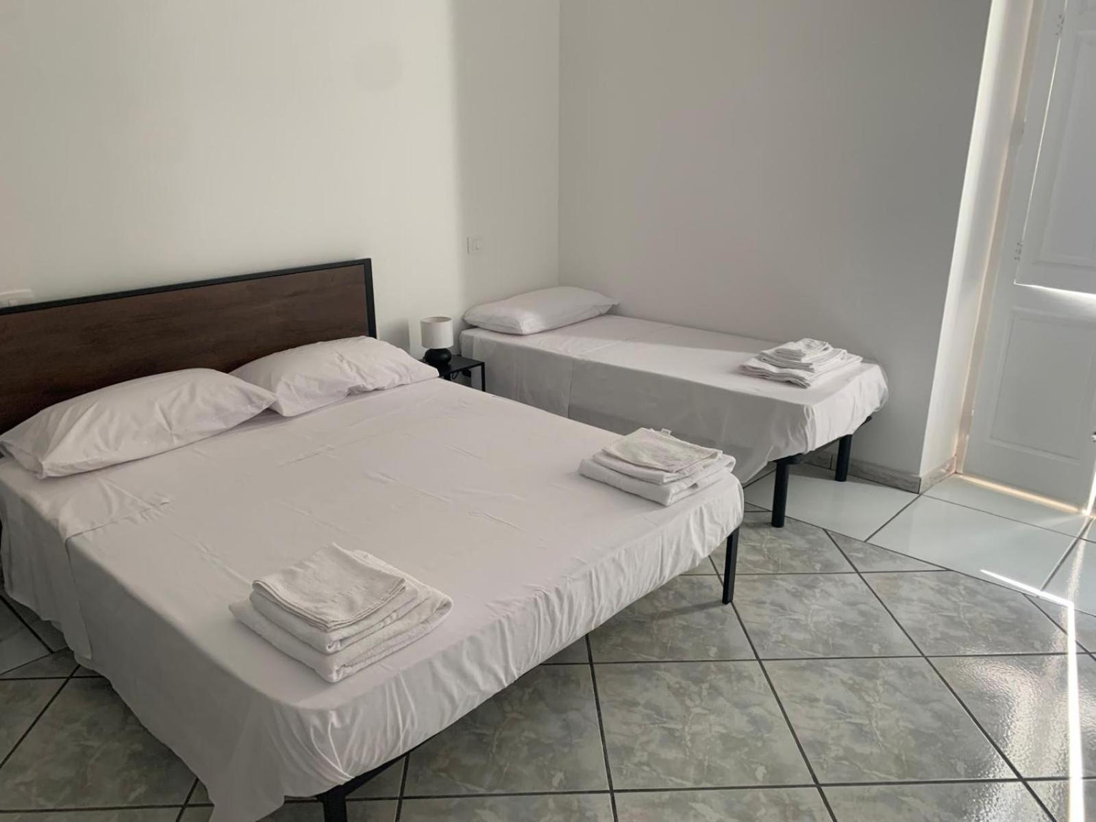 La Via Maestra Hotel Brindisi Bagian luar foto